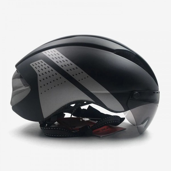 Cycling Helmet with Visor